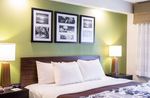 Talbot's Corner Hotel | Sleep Inn Nashville Downtown Opryland Area