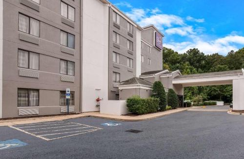 Paw Creek Hotel | Sleep Inn Northlake