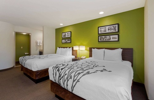 Ontario Hotel | Sleep Inn Ontario