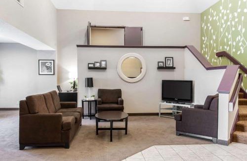 St. Charles Hotel | Sleep Inn Saint Charles North