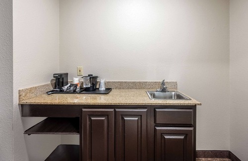 Crestline Heights Hotel | Sleep Inn & Suites Birmingham - Hoover