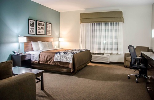 Center Hotel | Sleep Inn & Suites Center