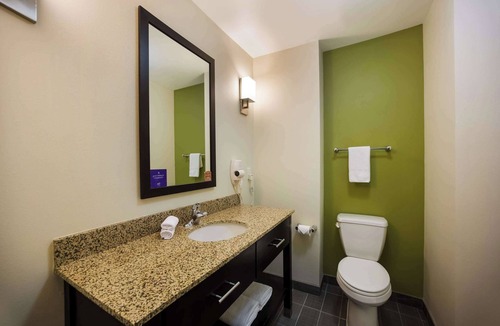 Colby Hotel | Sleep Inn & Suites Colby