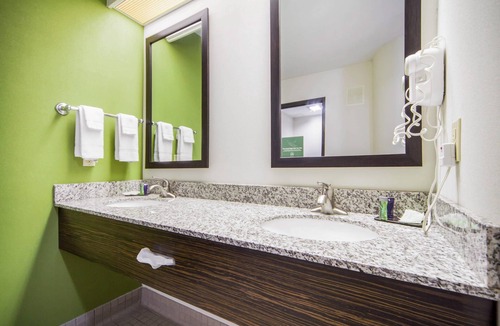 Columbus Hotel | Sleep Inn & Suites Columbus, NE