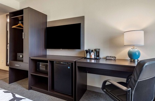 Barrett Hotel | Sleep Inn & Suites Crosby
