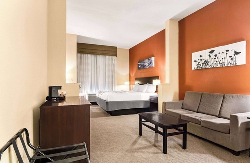 Dyersburg Hotel | Sleep Inn & Suites Dyersburg I-155