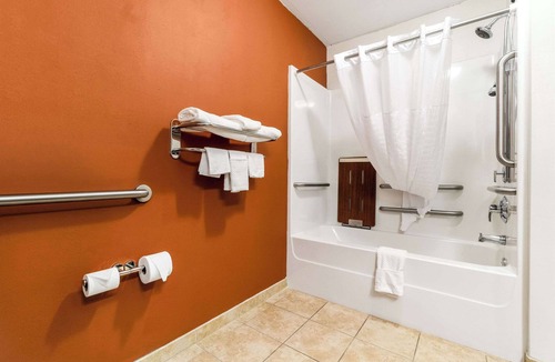 Dyersburg Hotel | Sleep Inn & Suites Dyersburg I-155
