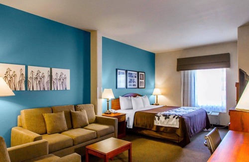 Evansville Hotel | Sleep Inn & Suites Evansville - Casper