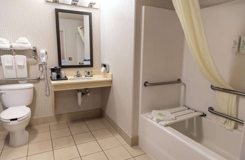 Evansville Hotel | Sleep Inn & Suites Evansville - Casper
