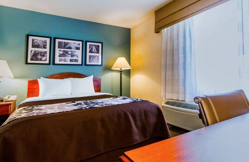 Evansville Hotel | Sleep Inn & Suites Evansville - Casper