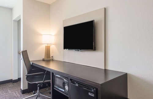 Galion Hotel | Sleep Inn & Suites Galion
