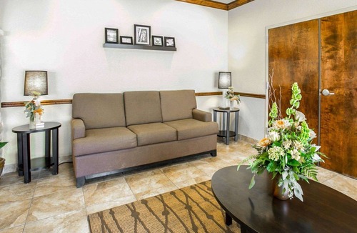 Gonzales Hotel | Sleep Inn & Suites Gonzales near Palmetto State Park