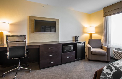 Hannibal Hotel | Sleep Inn & Suites Hannibal West