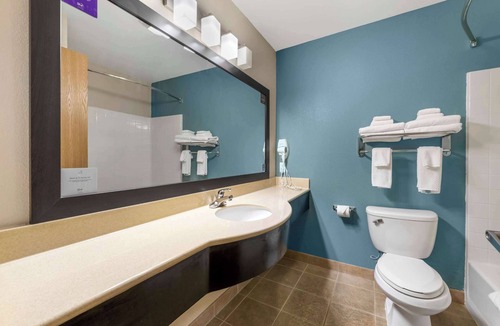Hays Hotel | Sleep Inn & Suites Hays I-70