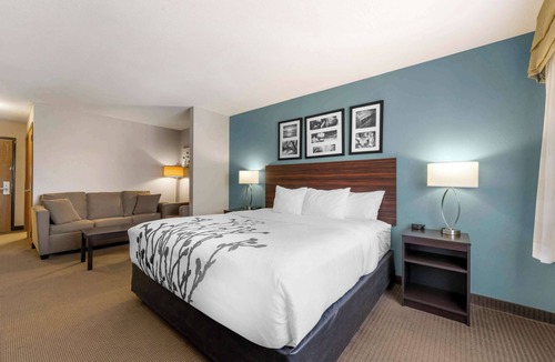 Hays Hotel | Sleep Inn & Suites Hays I-70