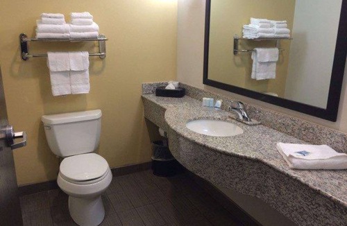 Liberty Hotel | Sleep Inn & Suites Indoor Waterpark