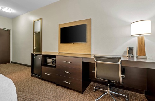 Jasper Hotel | Sleep Inn & Suites Jasper I-22