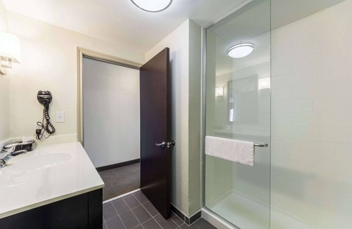 Pleasanton Hotel | Sleep Inn & Suites Jourdanton - Pleasanton