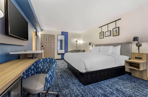 Merrillville Hotel | Sleep Inn & Suites Merrillville
