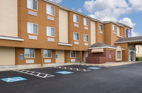 Niantic Hotel | Sleep Inn & Suites Niantic