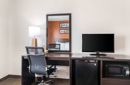 North Liberty Hotel | Sleep Inn & Suites North Liberty - Liberty City