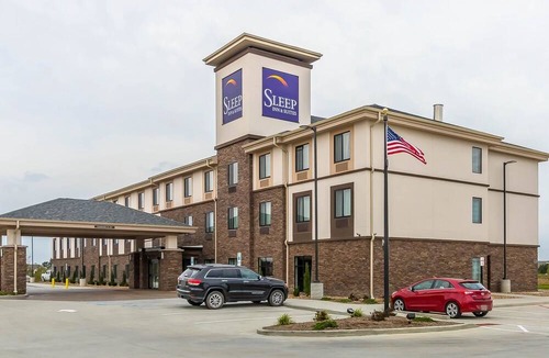 O'Fallon Hotel | Sleep Inn & Suites O'Fallon MO - Technology Drive