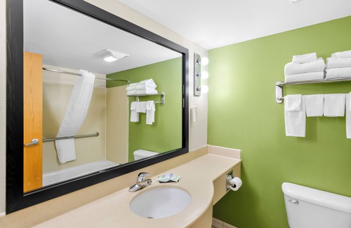 Princeton Hotel | Sleep Inn & Suites Princeton I-77