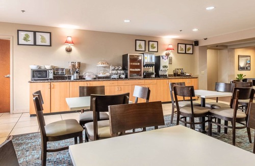 Ronks Hotel | Sleep Inn & Suites Ronks - Lancaster Area