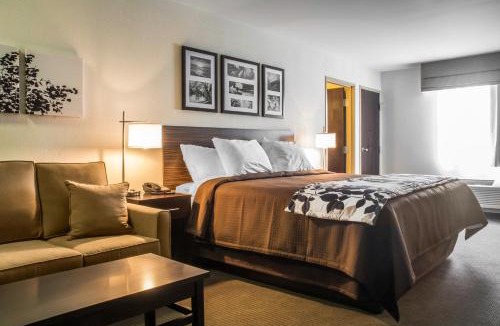 East Syracuse Hotel | Sleep Inn & Suites Syracuse Airport