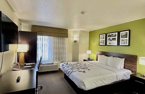 Tulsa Hotel | Sleep Inn & Suites Tulsa Central I-44