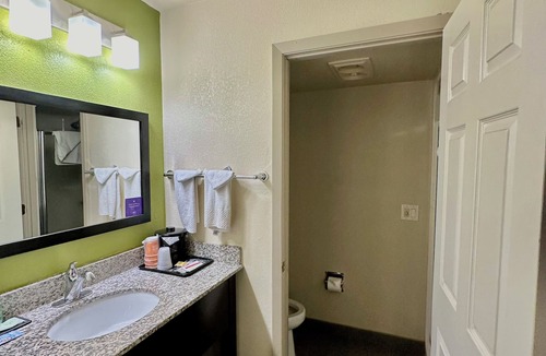 Tulsa Hotel | Sleep Inn & Suites Tulsa Central I-44