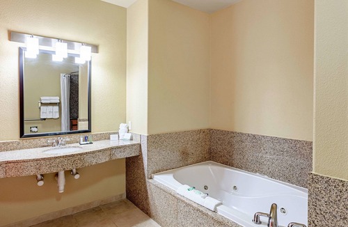 Tyler Hotel | Sleep Inn & Suites Tyler South