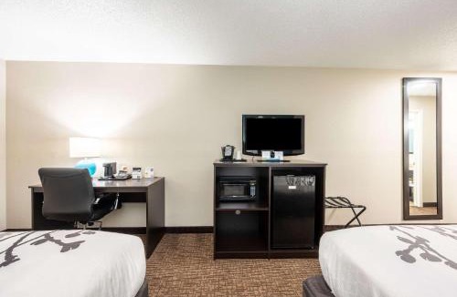 Crestline Heights Hotel | Sleep Inn & Suites