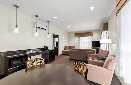 Dripping Springs Hotel | Sleep Inn & Suites Dripping Springs - Austin Area