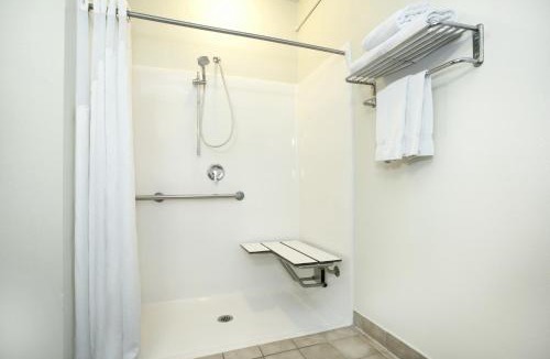 Kalamazoo Hotel | Sleep Inn & Suites