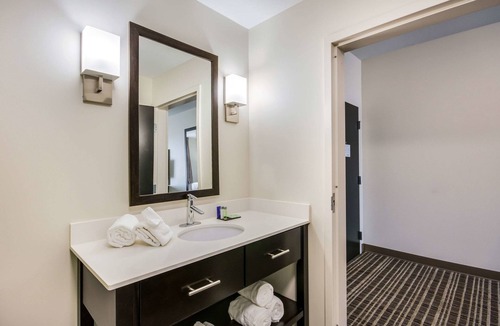 Yukon Hotel | Sleep Inn & Suites Yukon Oklahoma City