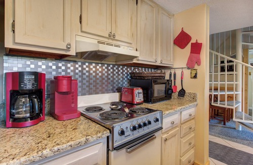 Chalet Village Condo | Sleep on a mtn top above the clouds! Gorgeous views, hot tubs suana king bed!
