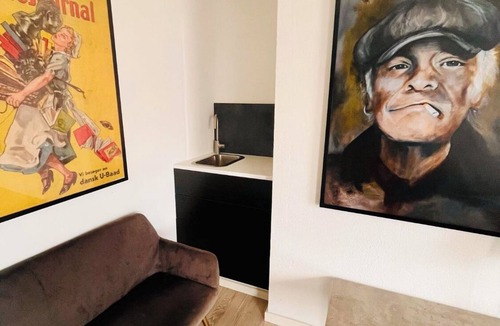 Hjørring Apartment | Sleep&Rest 2min motorvej 12 min til færge Gratis parkering kaffe/the