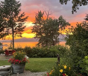 Sandpoint Resort | Sleep's Cabins