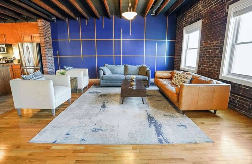 Shelby Park House | Sleep42 21Beds 15BR 10BA Super Stays Guesthouse