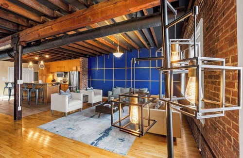 Shelby Park House | Sleep42 21Beds 15BR 10BA Super Stays Guesthouse