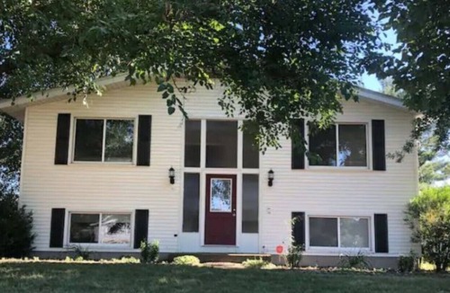 Kentwood Apartment | Sleeping Bear Kentwood (upper unit)