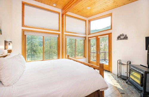 Leavenworth Hotel | Sleeping Lady Mountain Resort & Spa