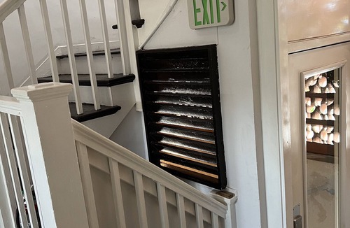 Laurel Park Apartment | Sleeping Studio, Secure & Cute Downtown between Siesta & Lido Beaches