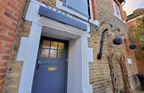 London Borough of Hounslow Hotel | Sleeplicity London Heathrow