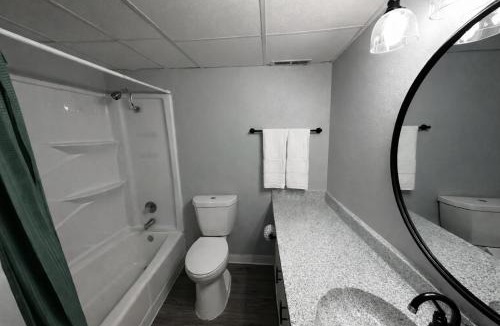 Wichita Apartment | Sleepover 1BD 1BA Wichita Apartments
