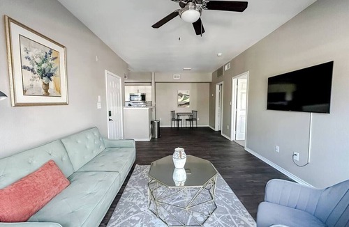 South Side Apartment | Sleepover | Dashing 1BD/1BA + Gym - Corpus Christi