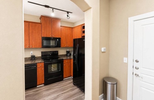 North Little Rock Apartment | Sleepover | Exceptional 1BD/1BA + Pool - LIT