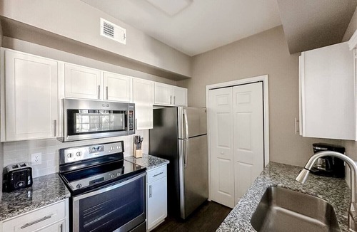 South Side Apartment | Sleepover | Lovely 1BD/1BA + Gym - Corpus Christi