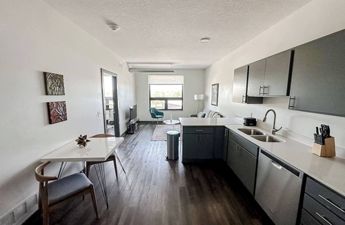 Des Moines Apartment | Sleepover | Marvelous 1BD/1BA - Des Moines